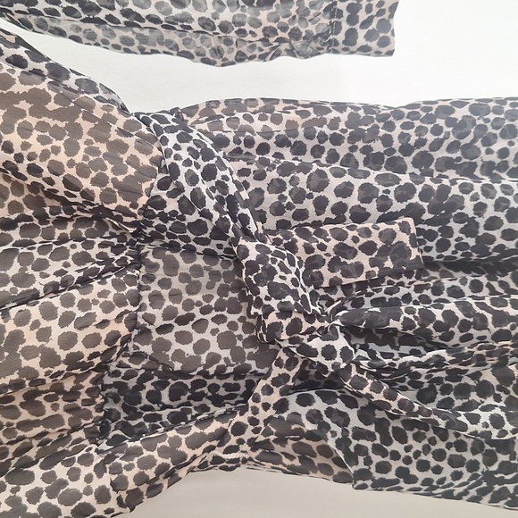 NEW NWT BAR III 3/4 Sleeve Printed Surplice Dress Black Beige Faux Wrap Medium - Picture 4 of 7